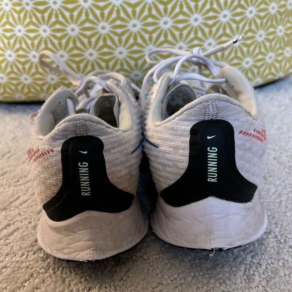 Nike running shoes - Picture 4 of 4